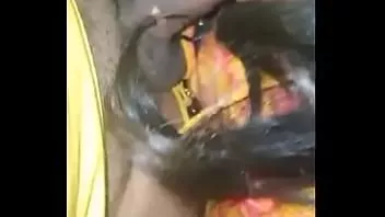 تشغيل السمين التاميل الحلب الزوجة مص ديك من زوجها