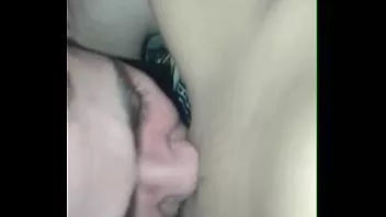 Reproducir Me voy con esta jovencita española caliente y caliente que acabo de conocer