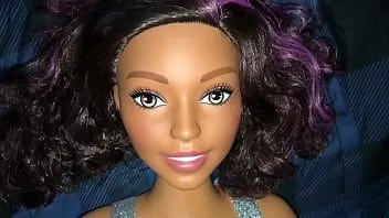 play Boneka kepala penata gaya rambut Barbie berwarna cokelat