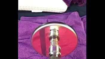Afspelen Touchmytushy wilde een goede kontneuken met een paar grote dildo's en veel glijmiddel.