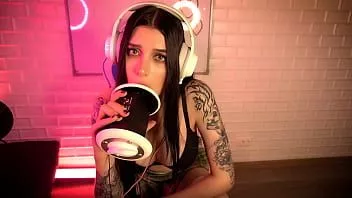 play مذهلة asmr كبيرة الحلمه tattoed وقحة. ضباب العسل