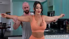play Kiki Klout et Danny Steele dans une rencontre hardcore en POV