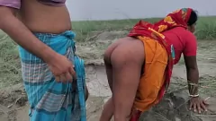 play Amateur Housewife Rani in Red Saree Gets Caught Fucking in the Barn