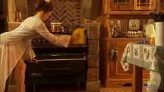 play Milf içinde iç çamaşırı, sıkı deliklere dayanamıyor büyük horoz