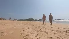 play Nudist Beach Adventure: Casal Aproveitando a Nudez Pública Diversão no México