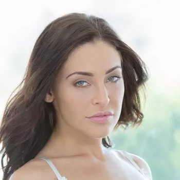 Порнозвезда Gracie Glam