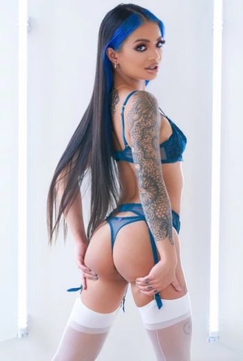 色情明星 Paisley Paige