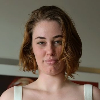 Pornoster Molly Broad