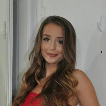 Pornostar Avery Adair