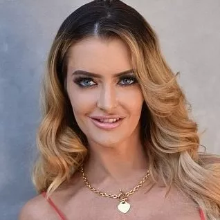 色情明星 Linzee Ryder